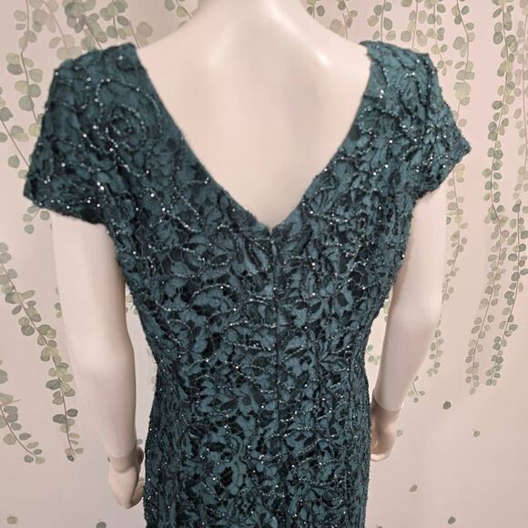 Alex Evenings Green Lace Beaded V-Neck Gown Size 14 | Elegant Formal Maxi Dress - Picture 8 of 12